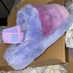 UGG fluffy YEAH slide